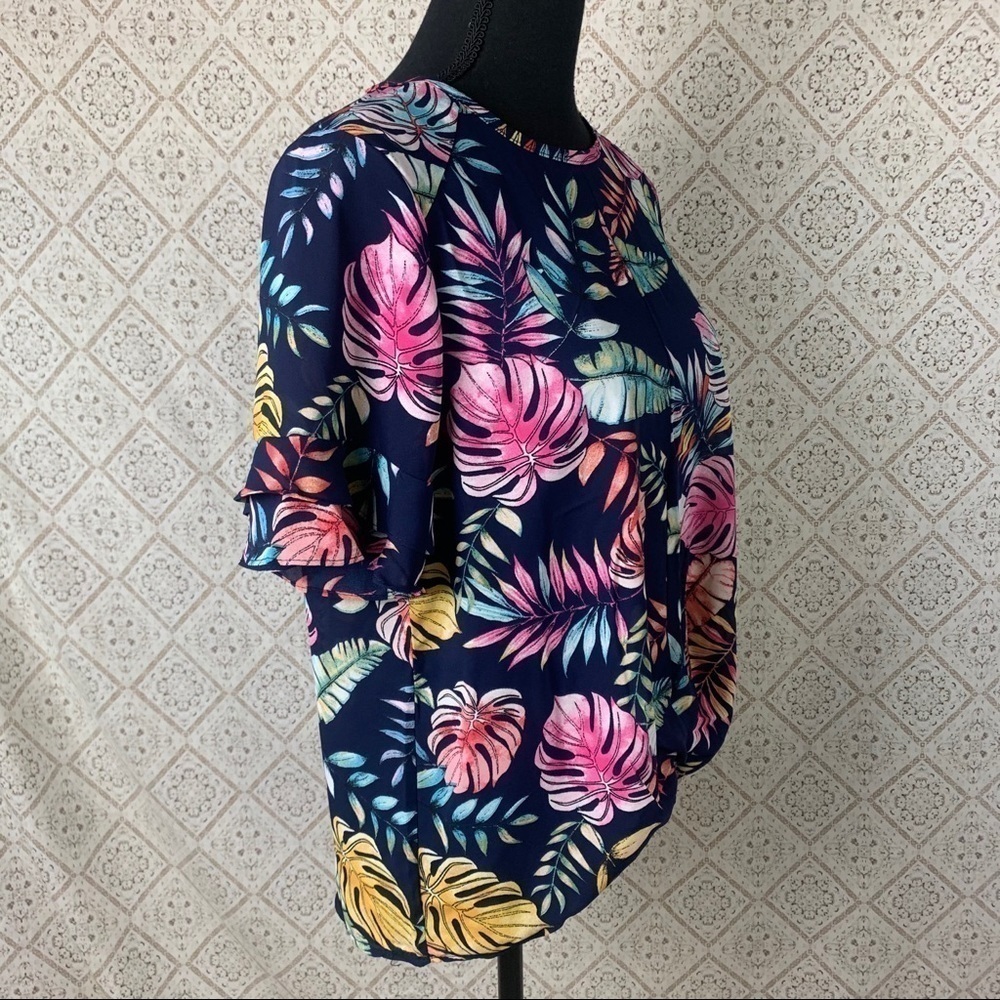 Tropical Navy Blue Leaf Print Blouse – Vacation Vibes, NWOT, Size M - Picture 2 of 11